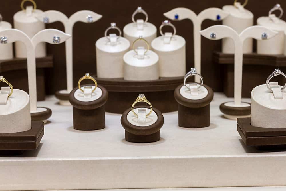 beef Respectful Penmanship Despre noi - Esan - Atelier de creatie bijuterii - Bijuterii cu diamante