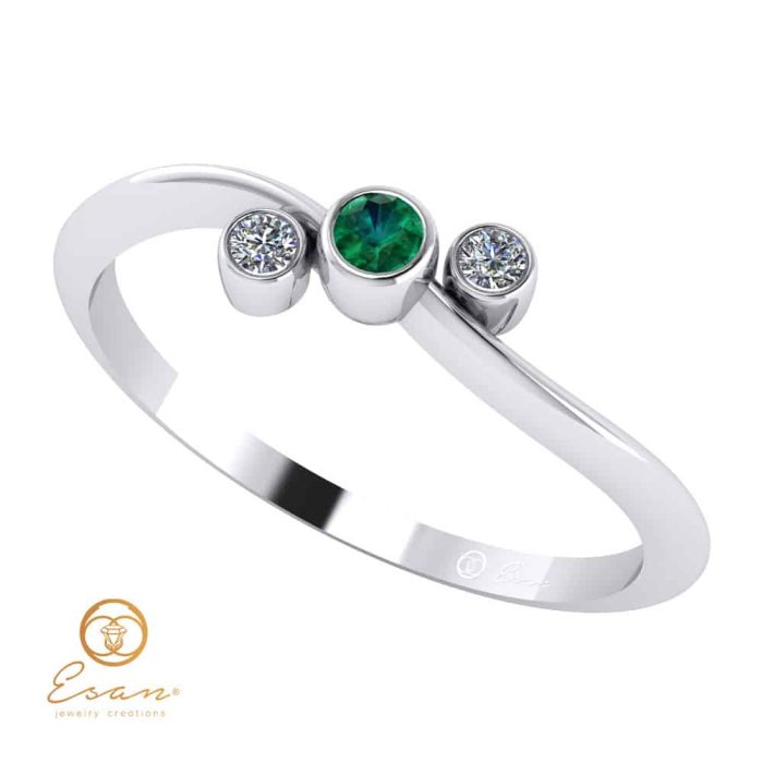 Inel de logodna din aur cu smarald si diamante ES81