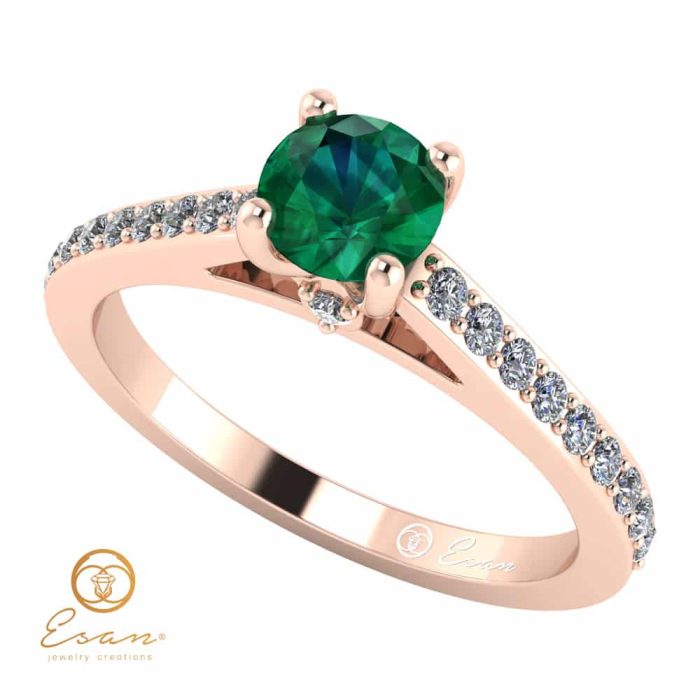 Inel de logodna din aur cu smarald si diamante ES89
