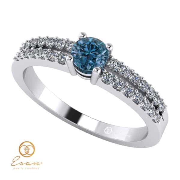 Inel de logodna din aur cu diamant albastru si diamante incolore ES114