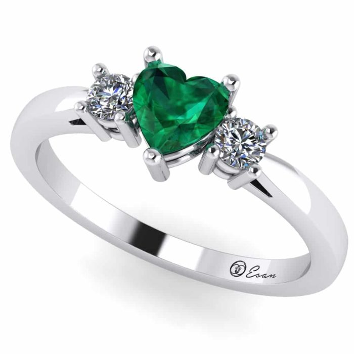 Inel de logodna din aur cu smaralde si diamante ES153