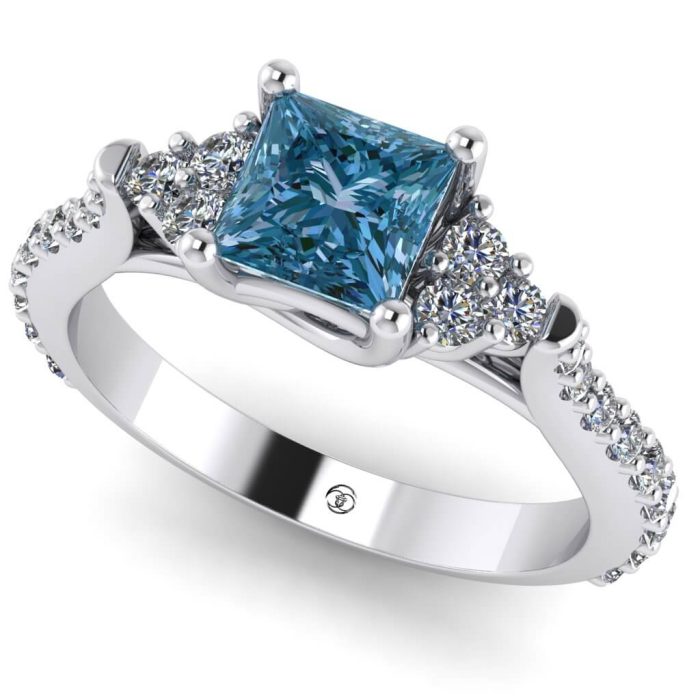 Inel logodna diamant albastru patrat si diamante aur alb ES254
