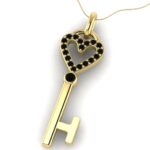 Pandantiv cheie inima cu diamante negre din aur galben ESP14